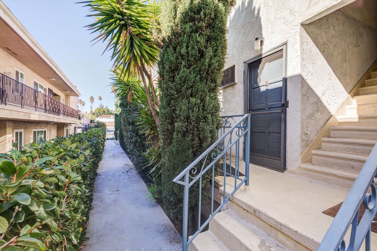 Fairfax Residences - Photo 4 of 5