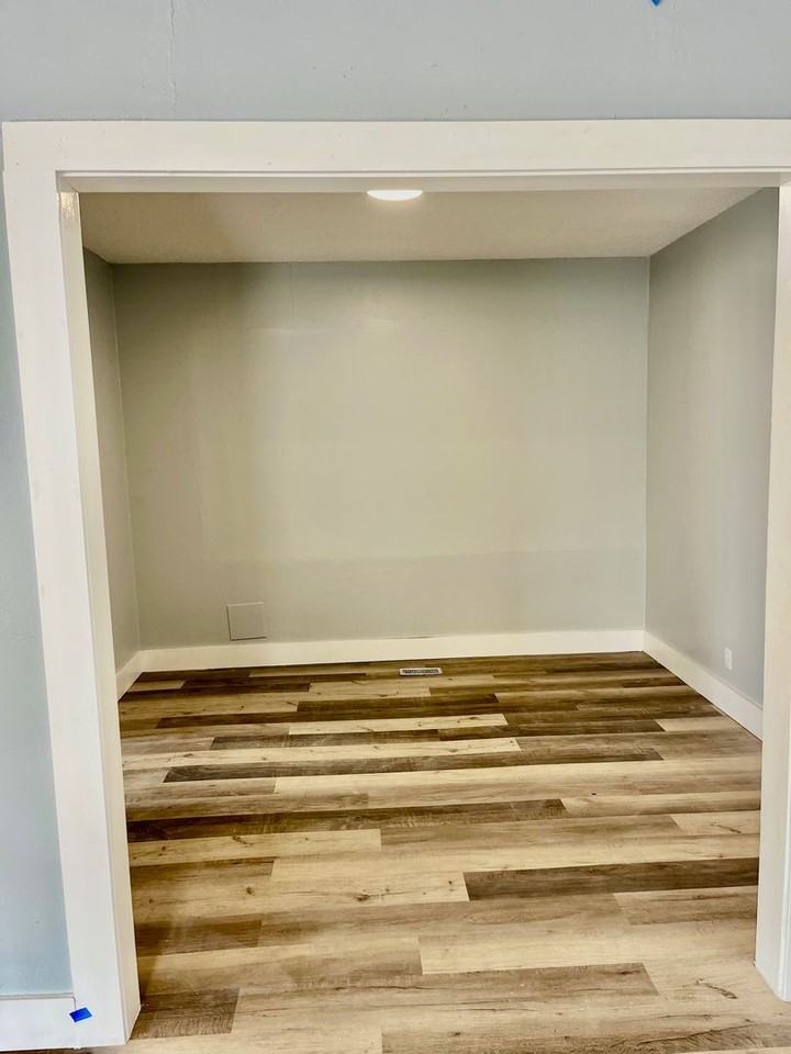 1106 Edith Ave - Photo 4 of 9