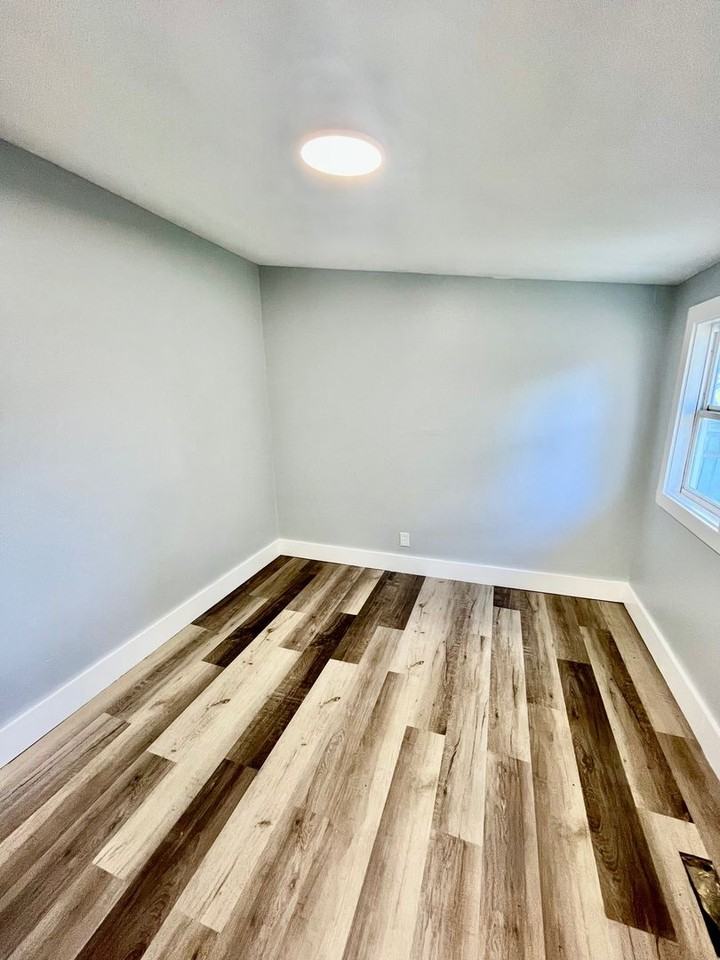 1106 Edith Ave - Photo 6 of 9