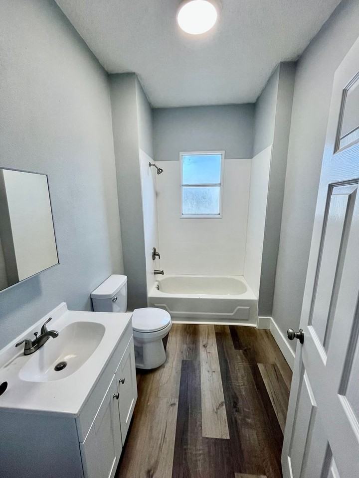 1106 Edith Ave - Photo 7 of 9