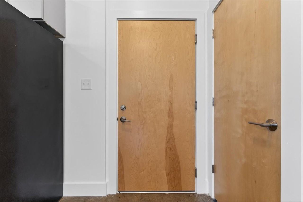 6942 Lansdowne Ave - Photo 7 of 28