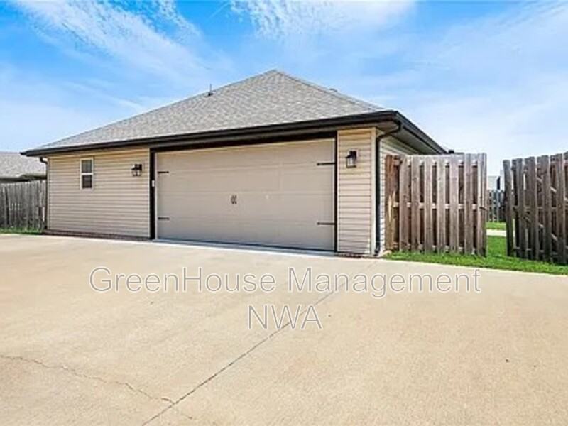 702 Sw Willowpoint Rd #702WILL - Photo 3 of 10