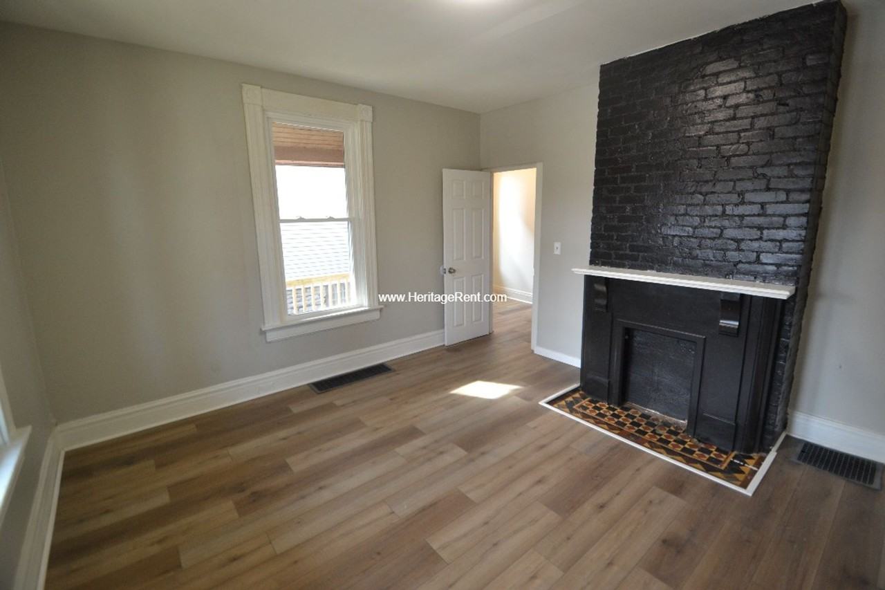 8465 Anthony Wayne Ave - Photo 5 of 13