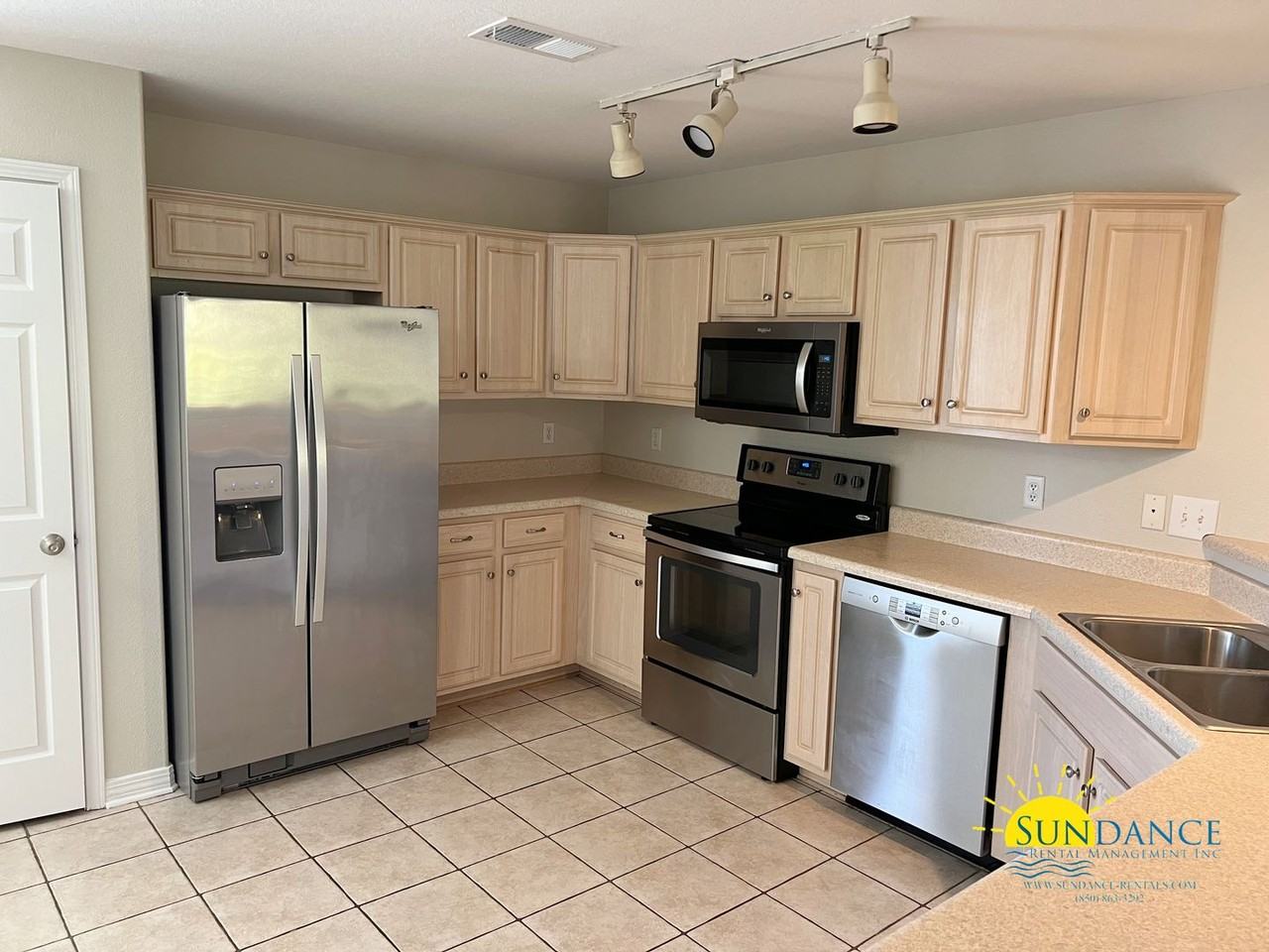 2017 Flamingo Ln - Photo 5 of 19