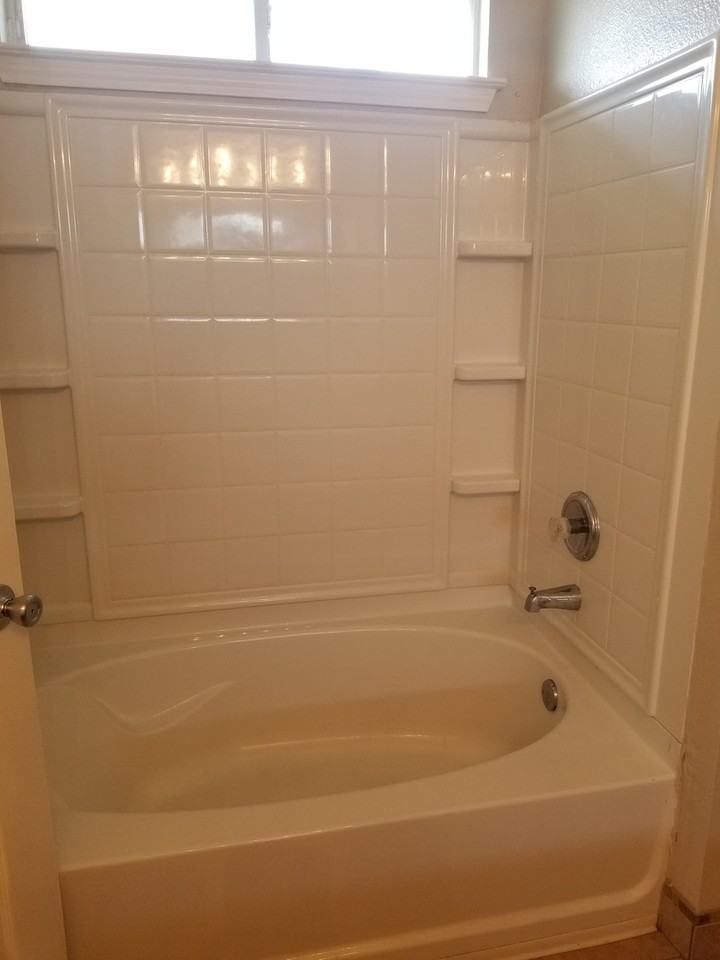5123 Fountain Hl - Photo 7 of 22