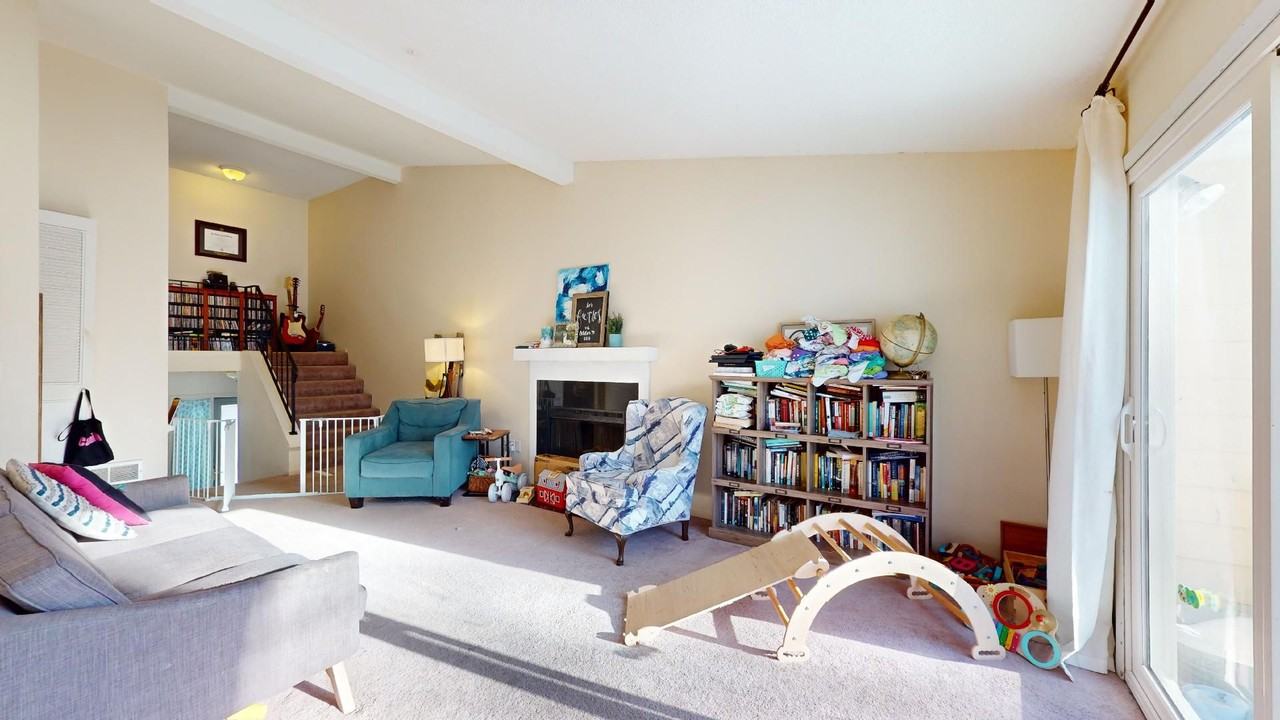 542 Meadow Ct - Photo 6 of 27