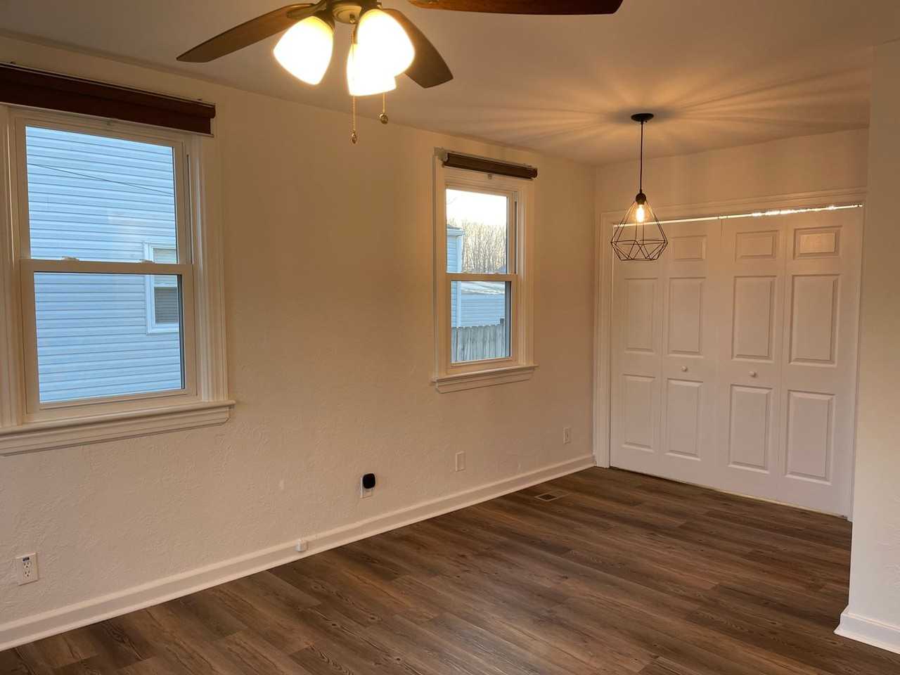 2719 Overbrook Ave - Photo 6 of 24