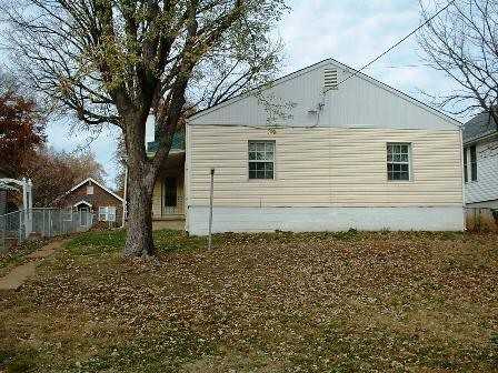 6542 Odell St - Photo 3 of 13