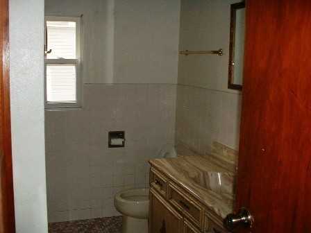 6542 Odell St - Photo 7 of 13