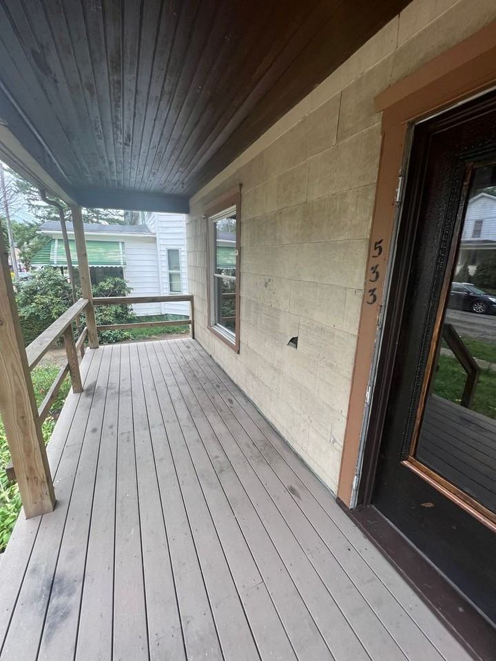 533 E 5th St - Photo 2 of 12