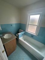 featured image of 533 E 5th St