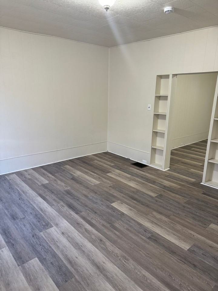 117 Randolph Ave - Photo 3 of 25