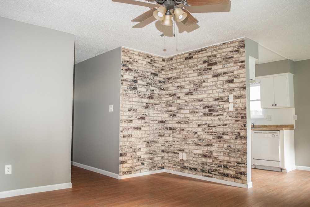 1923 N Hillcrest Ave - Photo 5 of 28