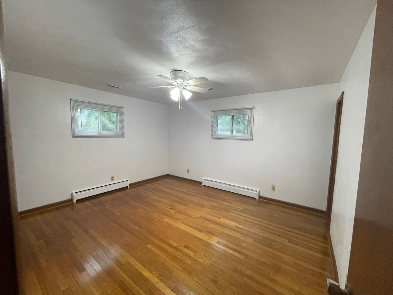 6582 Valley Dr - Photo 6 of 32