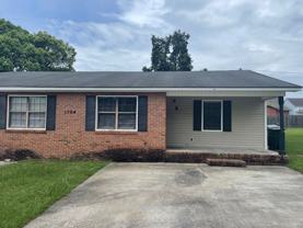 1754 Poplar St Apt B #Apt B - Photo 1 of 1