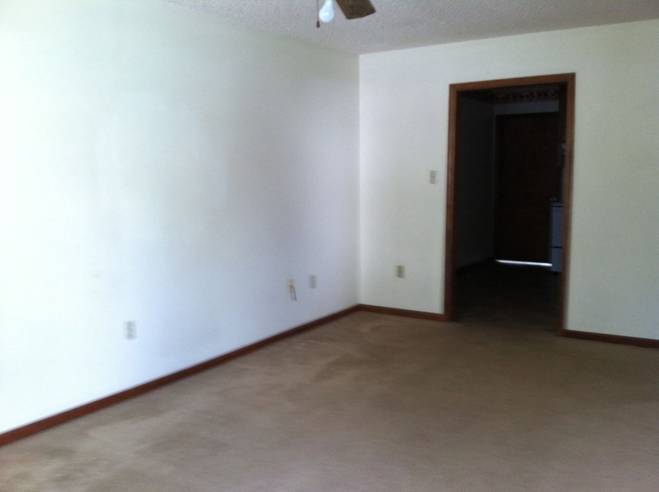 1754 Poplar St Apt B - Photo 6 of 7