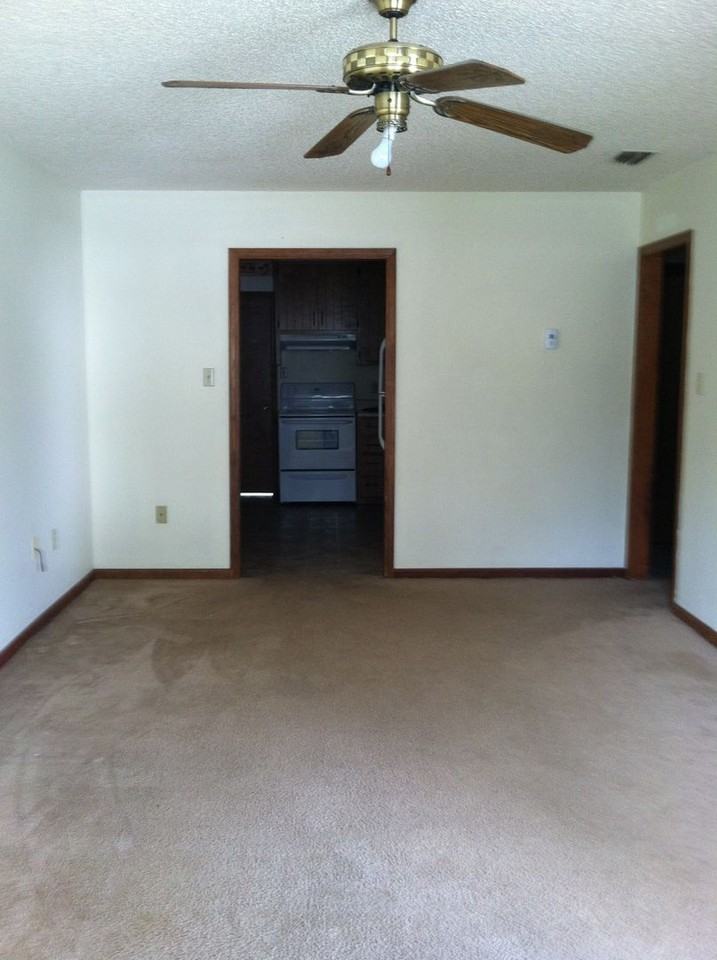 1754 Poplar St Apt B - Photo 7 of 7