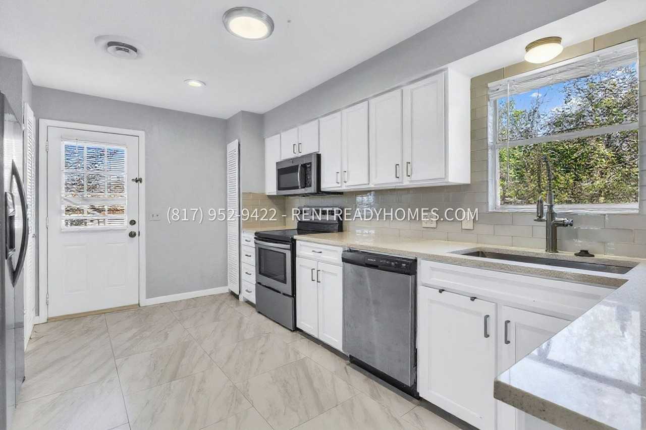 509 Drexel Dr - Photo 6 of 17