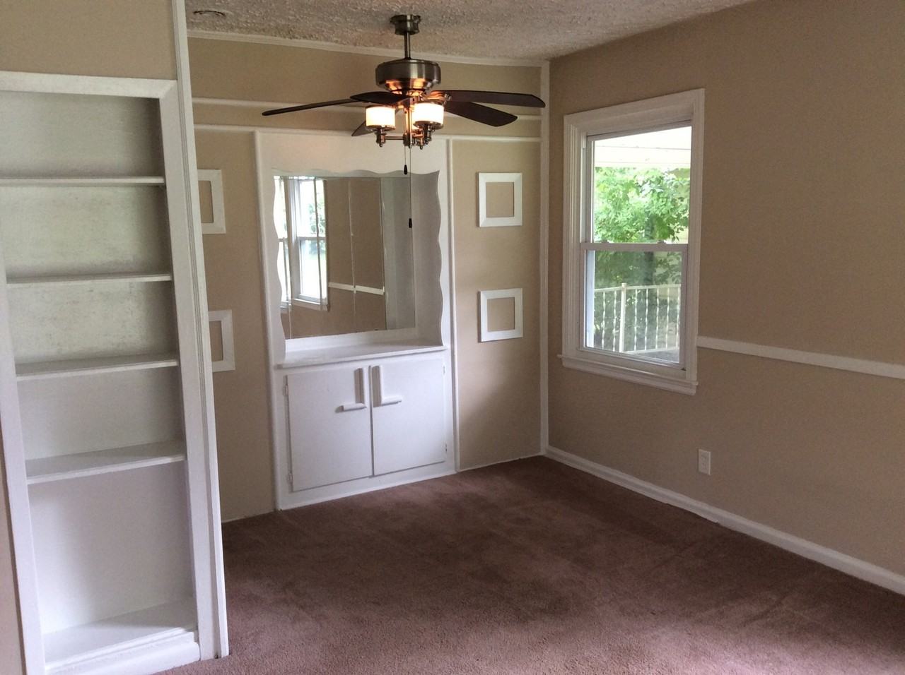 5902 E 32nd St - Photo 3 of 9