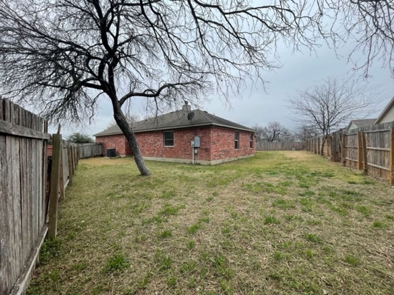 7402 Baja Pt - Photo 2 of 35