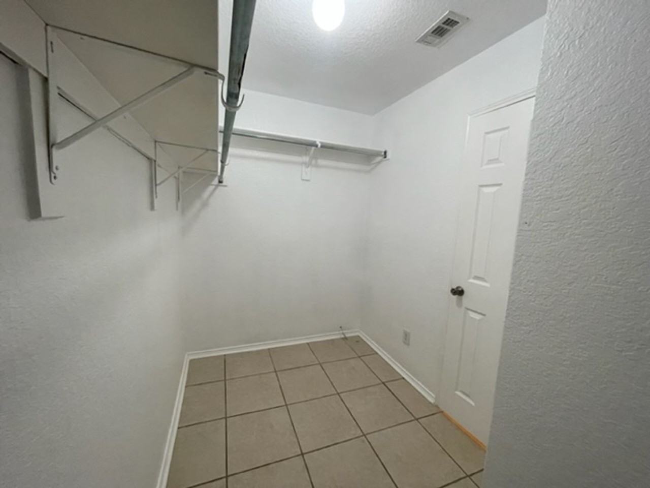 7402 Baja Pt - Photo 7 of 35