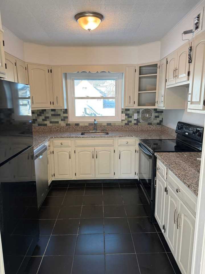 40 Red Cedar Dr - Photo 5 of 10