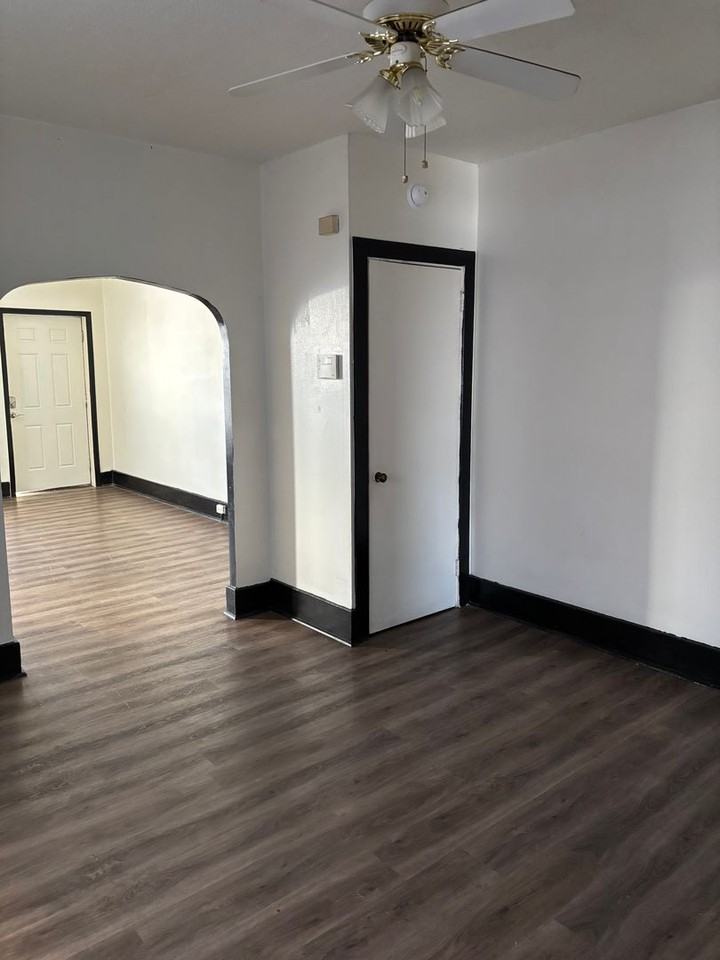 614 S 20th St - Photo 5 of 16