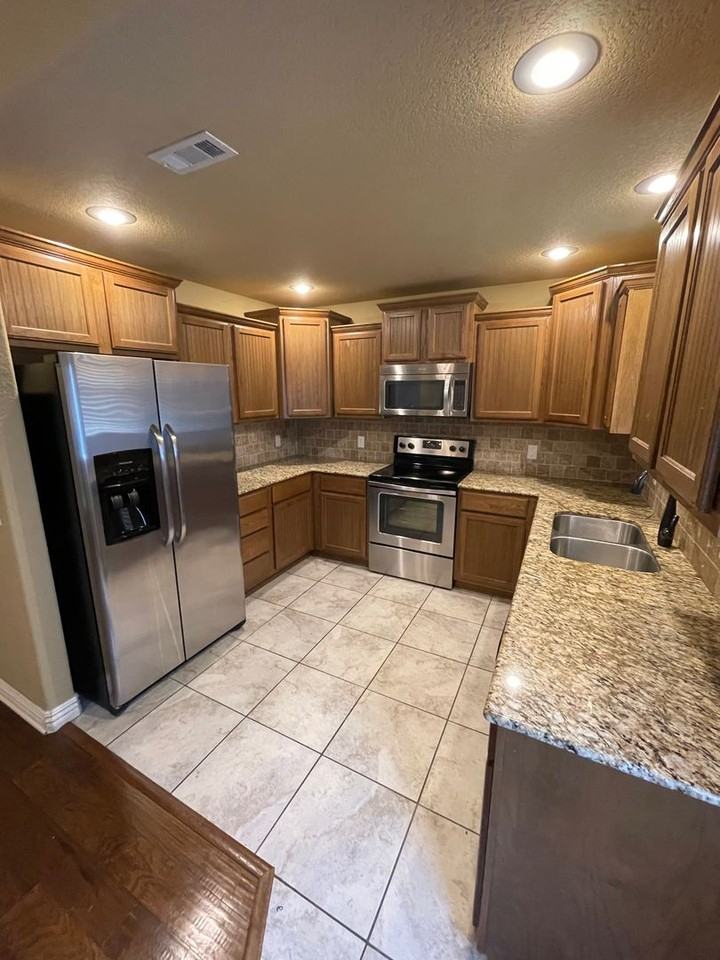 405 Cherry St - Photo 6 of 22