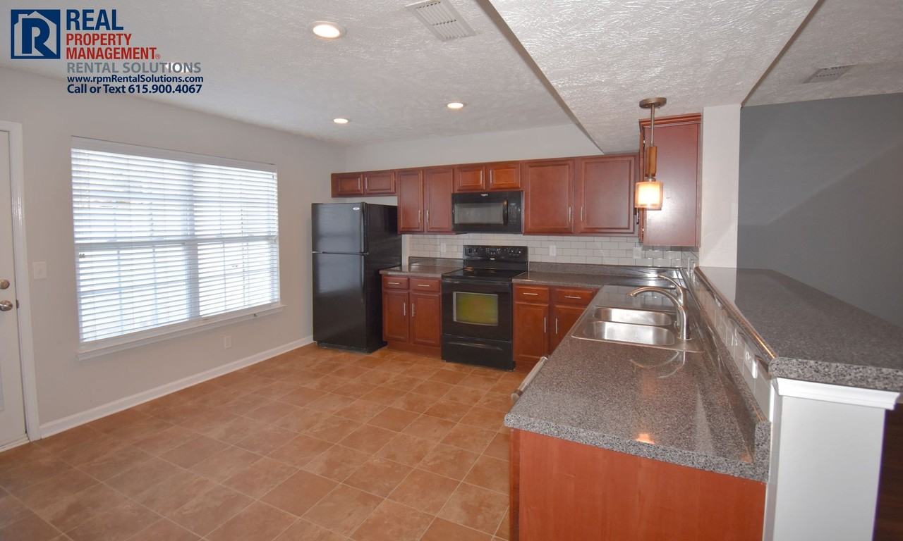 2106 Victory Gallop Ln - Photo 5 of 21