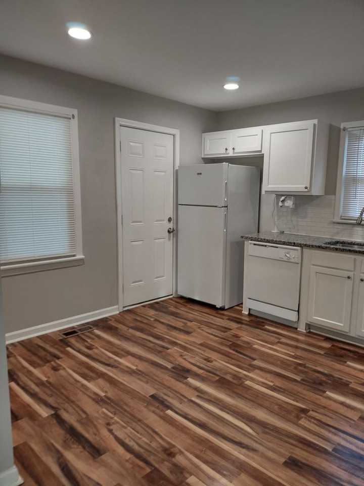 1305 5th Pl Nw - Photo 4 of 10