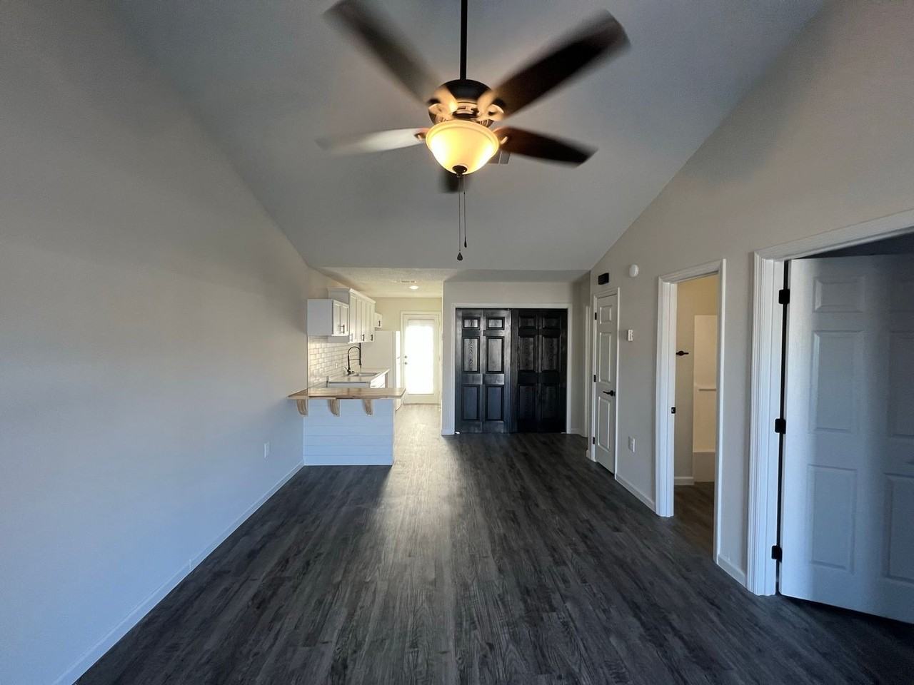 230 Lanier Dr #185 - Photo 4 of 11