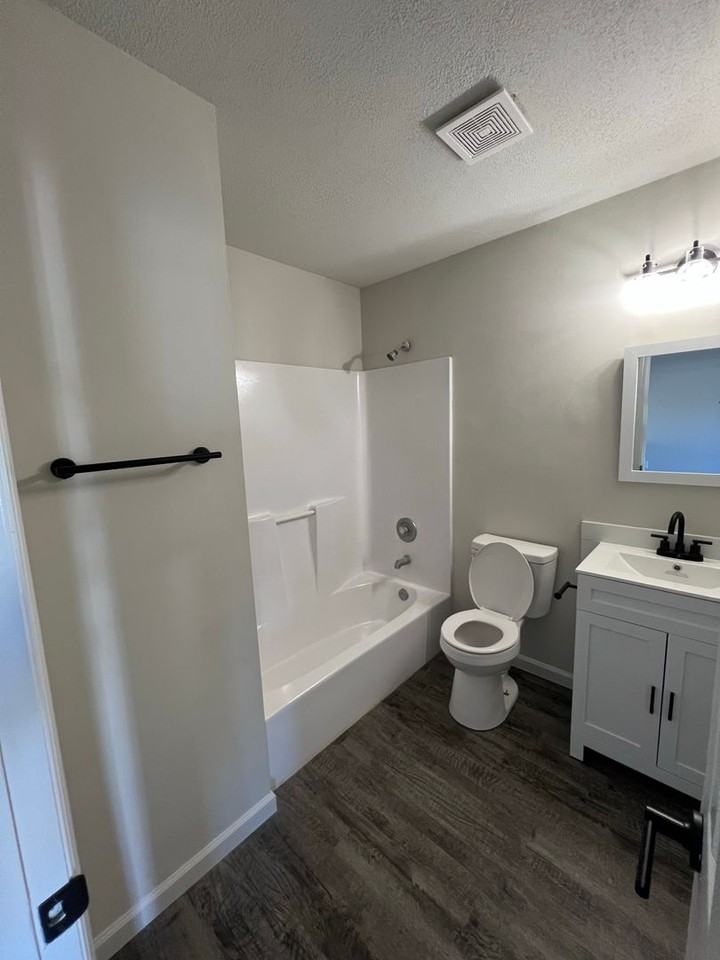 230 Lanier Dr #185 - Photo 5 of 11