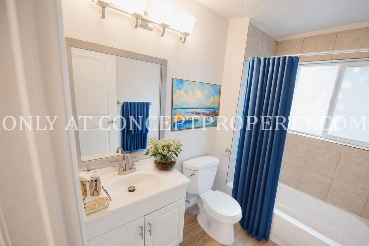 Bountiful Shadows - Photo 6 of 29