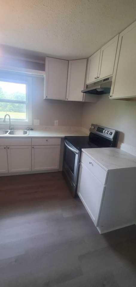 303 Martin Luther King Jr Dr - Photo 6 of 14