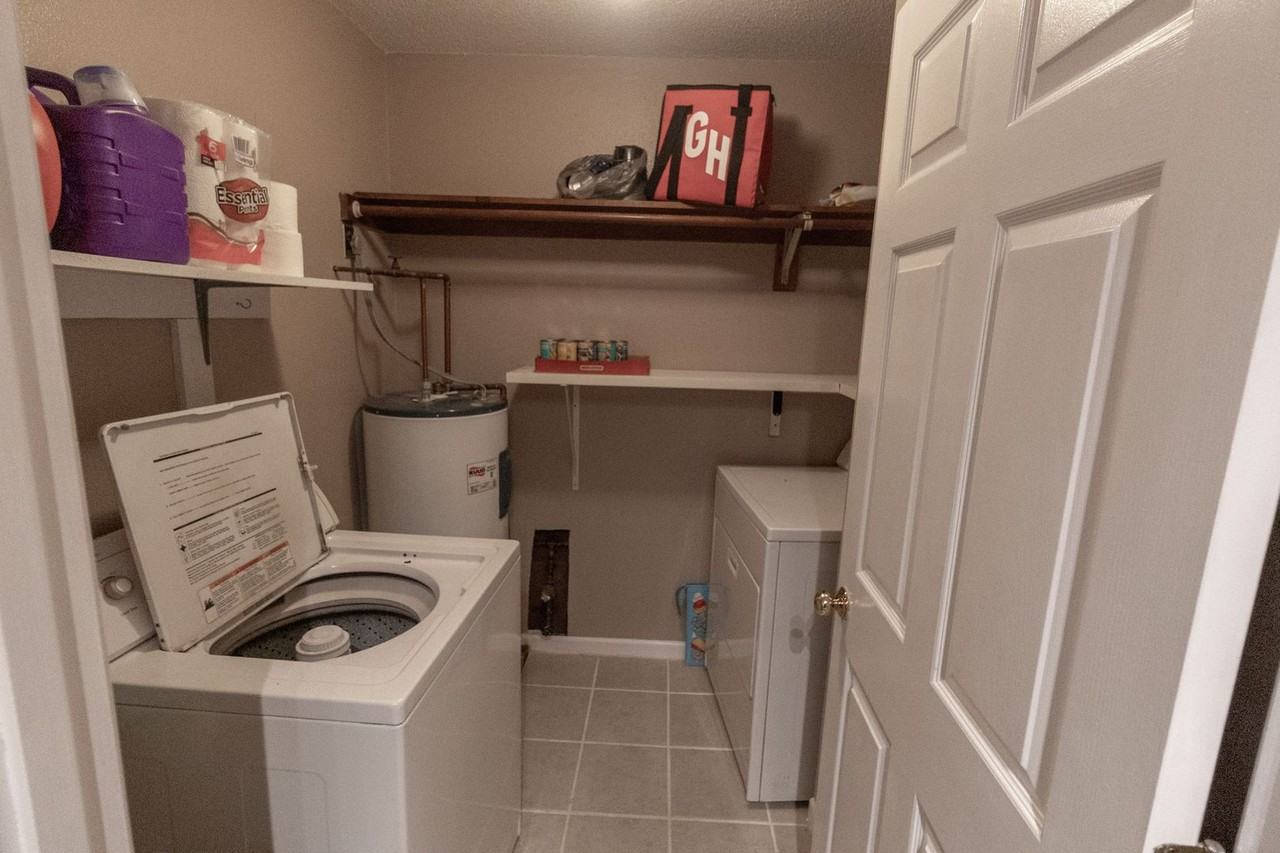 106 E Green Meadows Rd - Photo 7 of 22