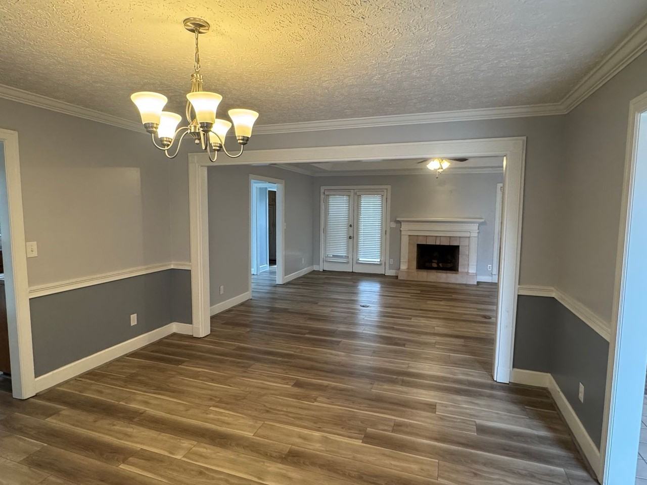 6430 Chappelle Ln - Photo 3 of 32