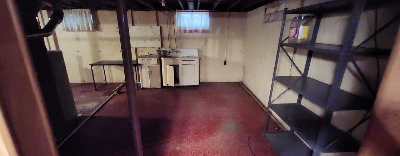 2128 Faringdon Rd - Photo 3 of 10