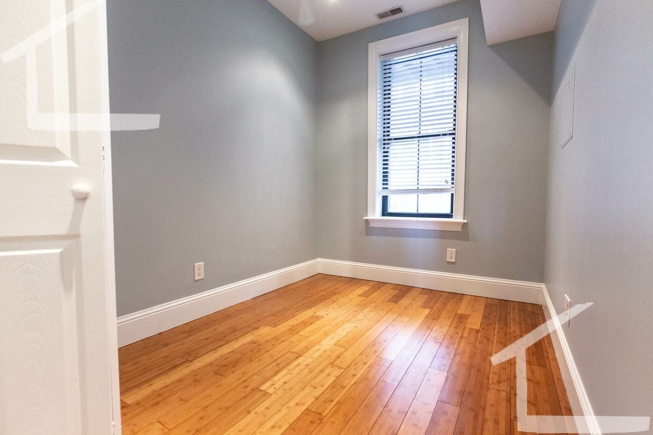 9 Cortes St - Photo 3 of 35