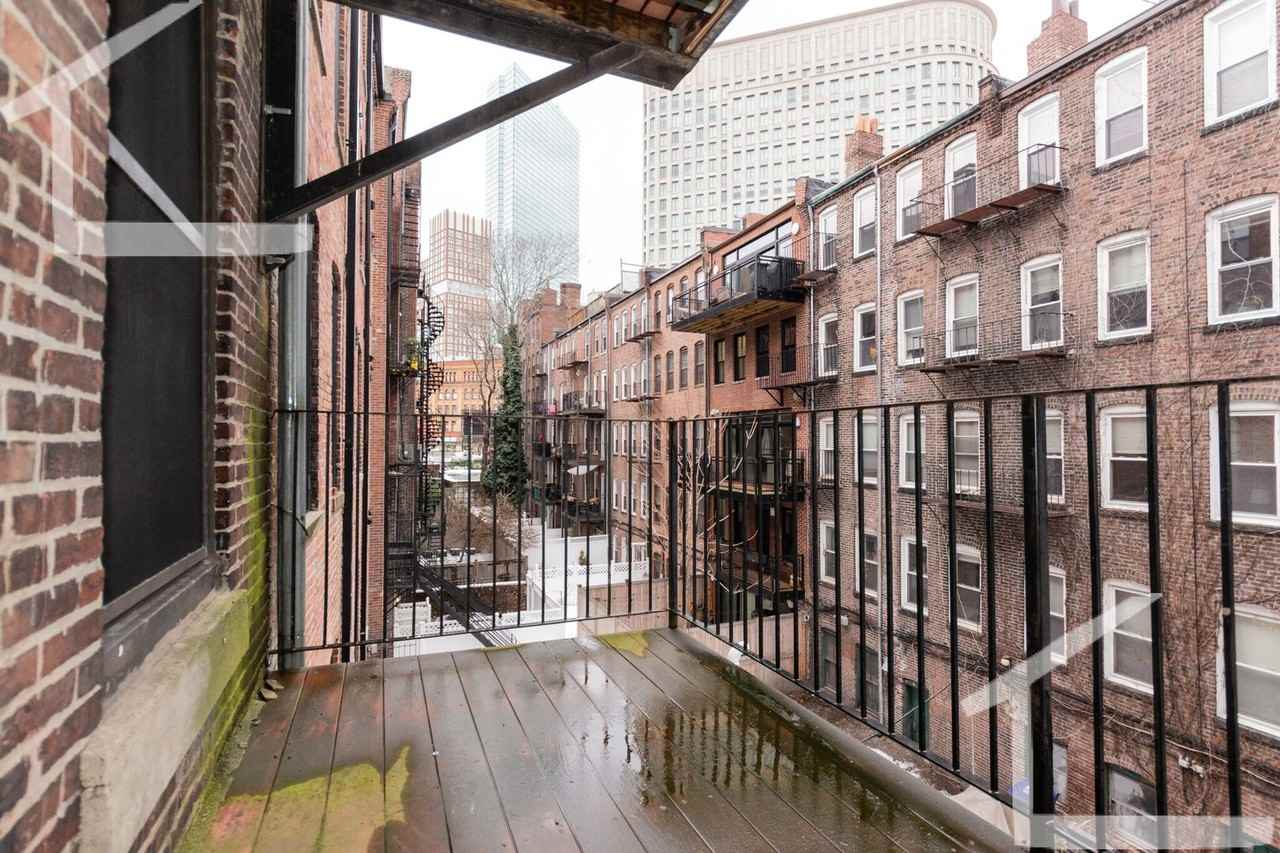 9 Cortes St - Photo 4 of 35