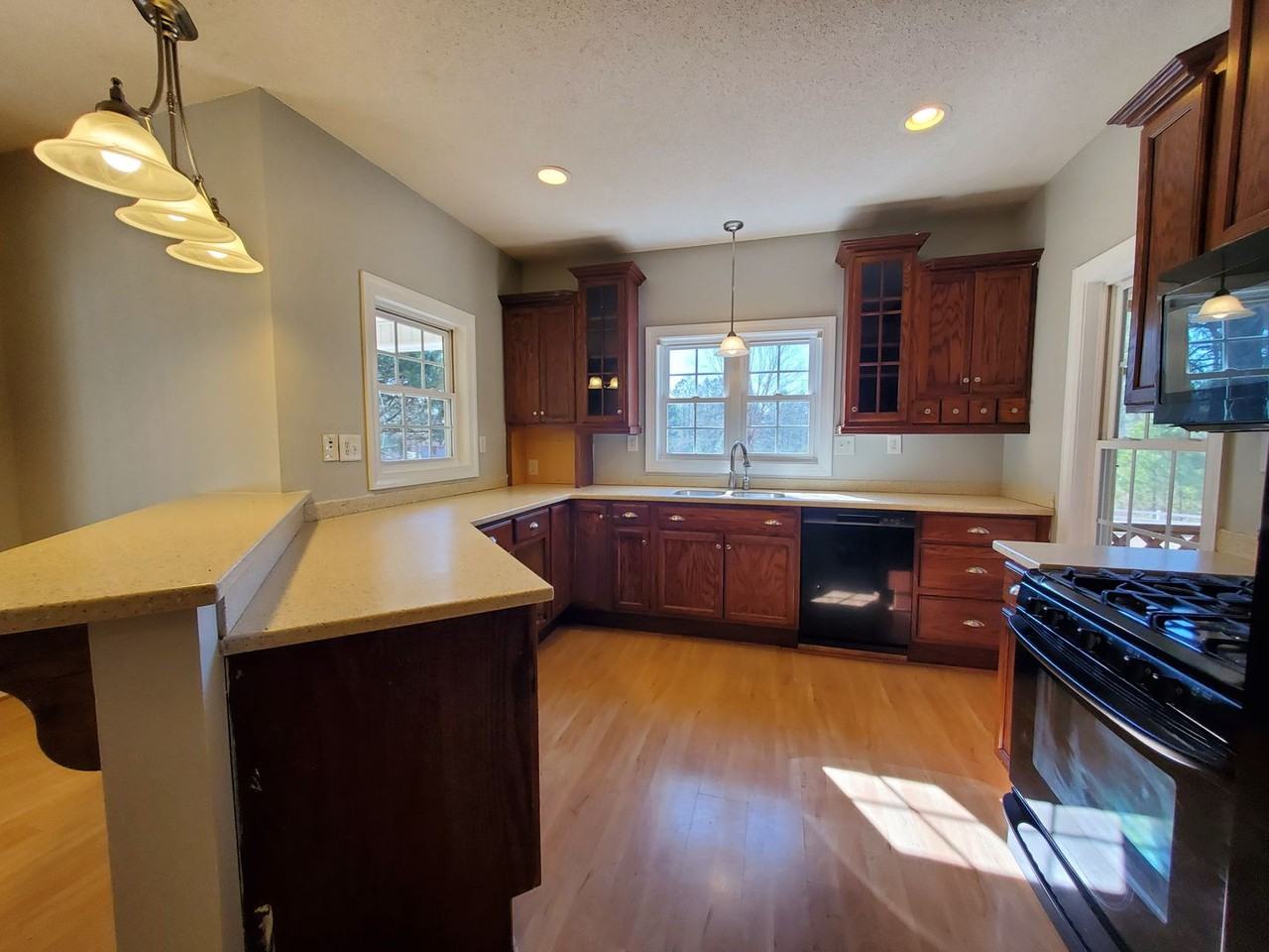 958 Flynn Mcpherson Rd - Photo 2 of 41