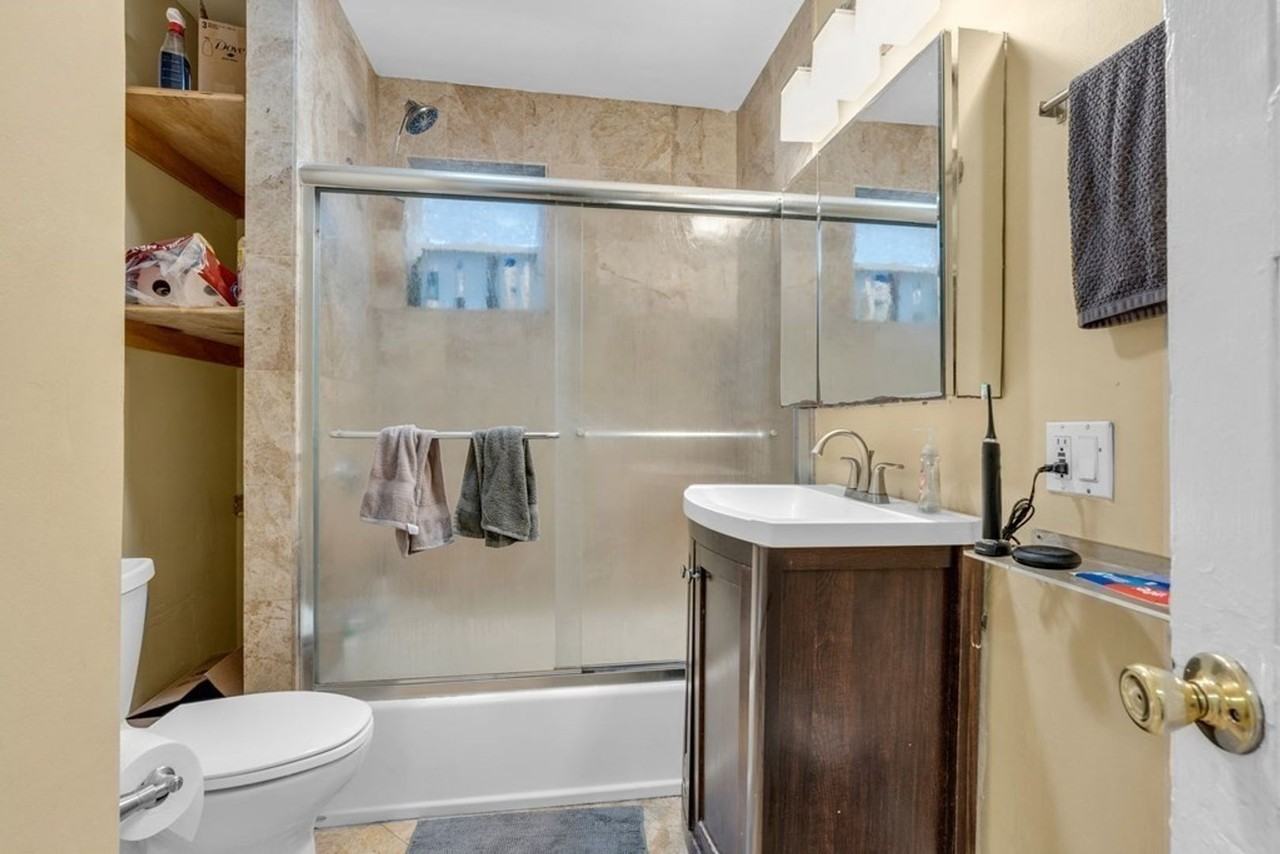 176 Saint Alphonsus St - Photo 4 of 19