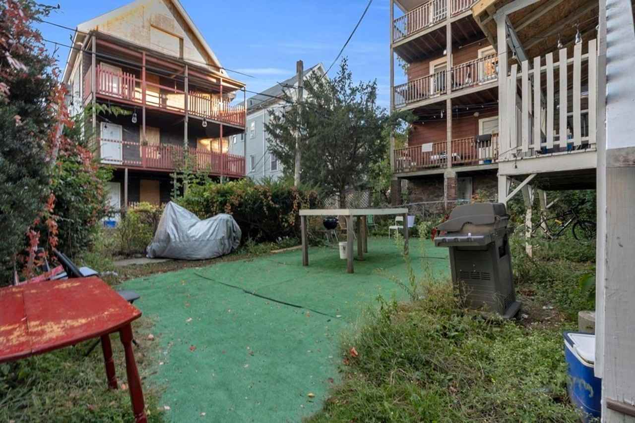 176 Saint Alphonsus St - Photo 5 of 19