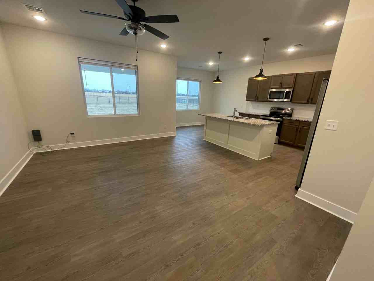 960 Long Path Cir - Photo 2 of 19