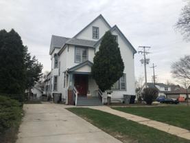 2901 S 43rd - Photo 1 of 1