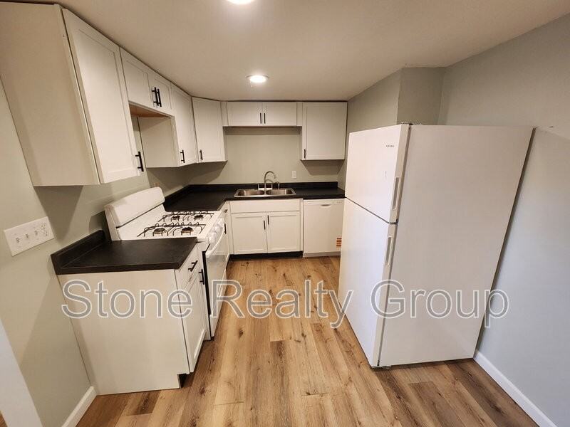 1527 Ohio St #5 - Photo 4 of 7