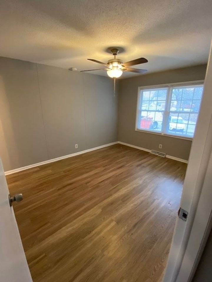 311 Weathering Dr - Photo 5 of 8