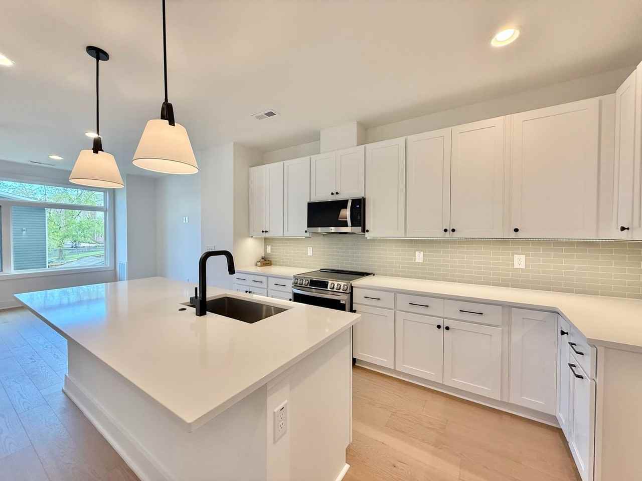 620 Rocky Knob Ct - Photo 6 of 31