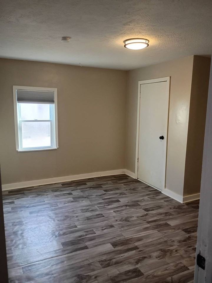 29 N Garfield St - Photo 3 of 30