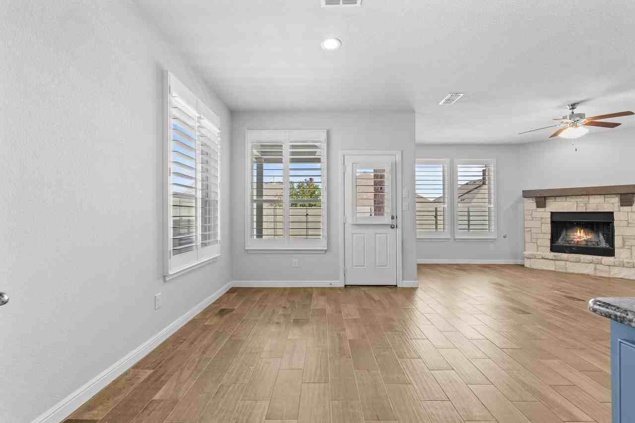 1600 Bunting Dr - Photo 4 of 22