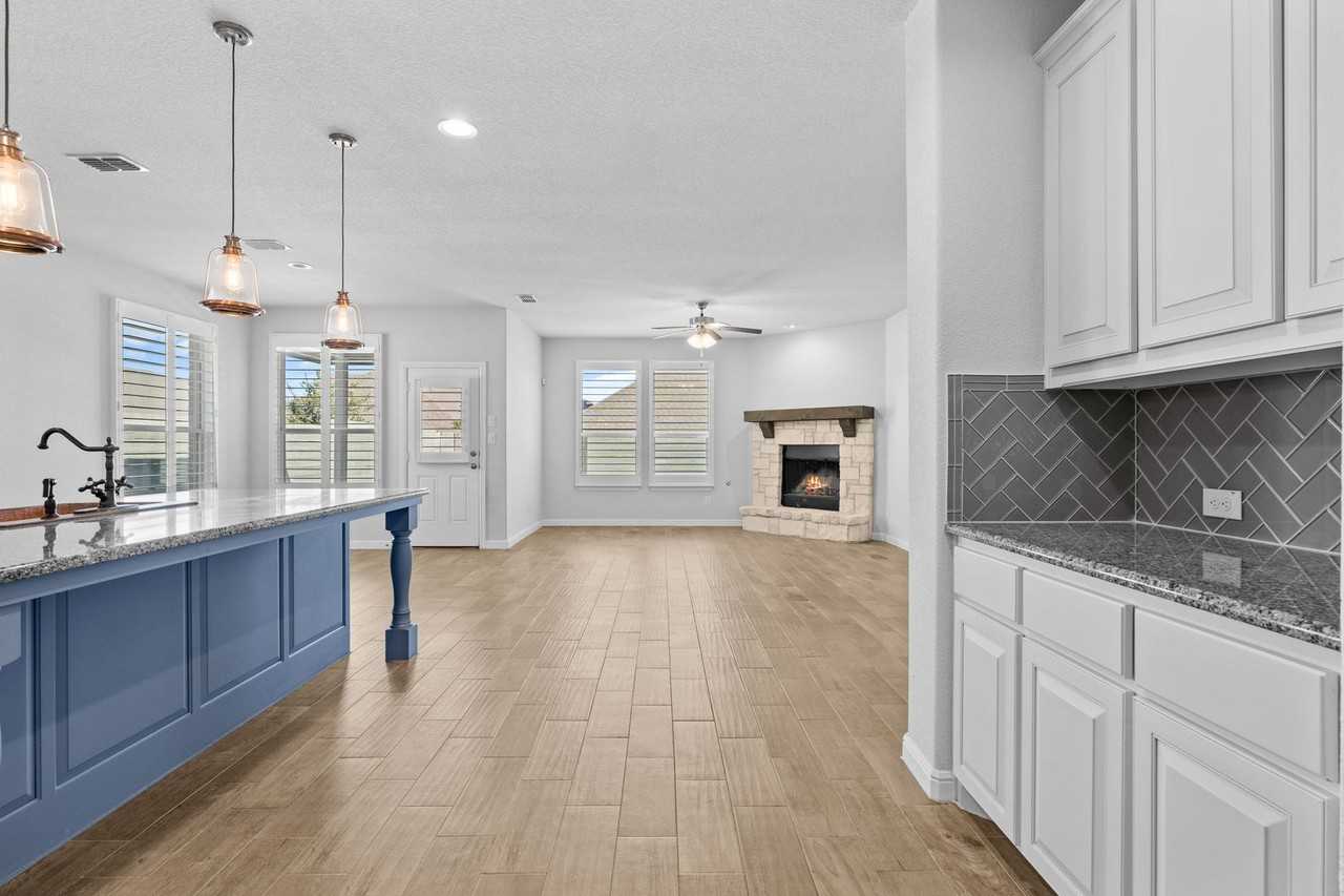 1600 Bunting Dr - Photo 6 of 22